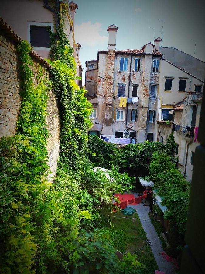 B&B Venice 1964 Luaran gambar